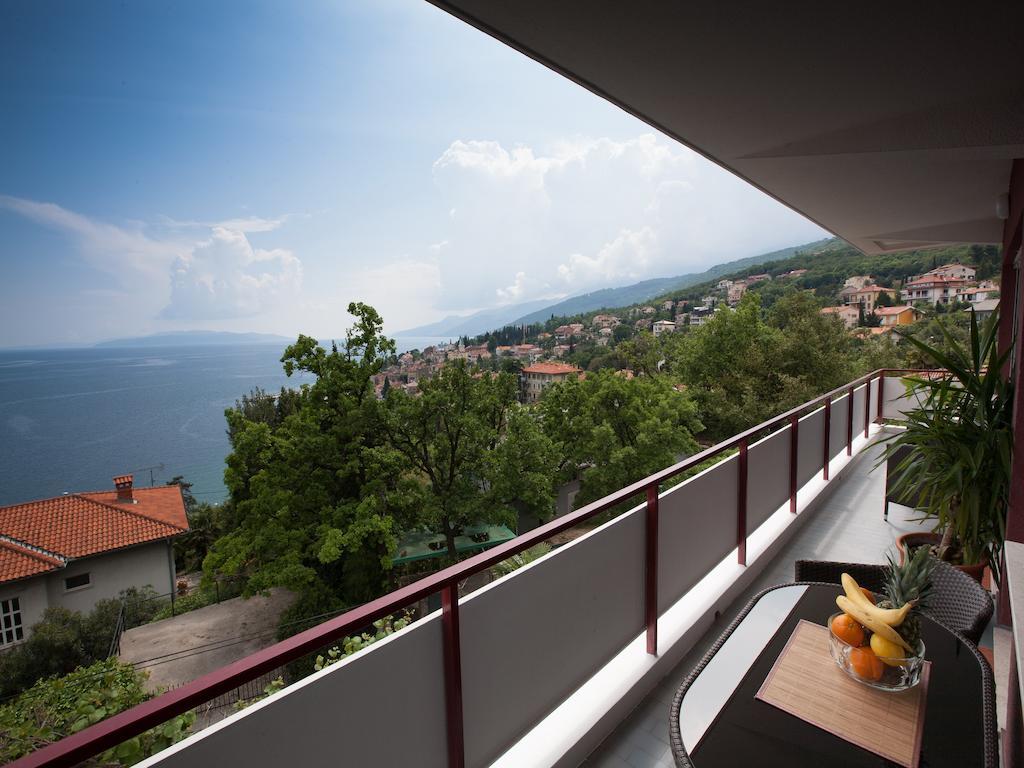 Blue View Apartment Opatija Oda fotoğraf